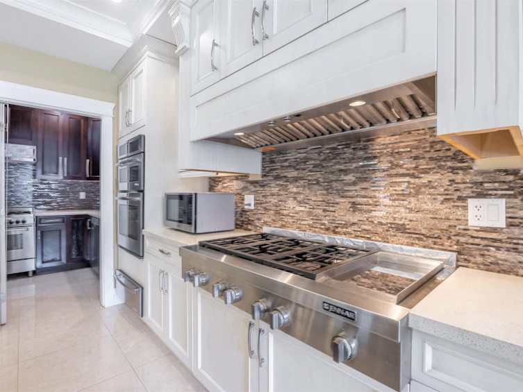 583 Hillcrest Street, Coquitlam, BC, V3J 6N7 - 8