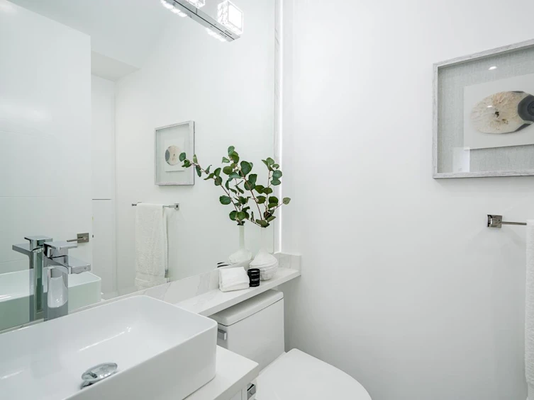 2652 East 25 Avenue, Vancouver, BC, V5R 1H5 - 12