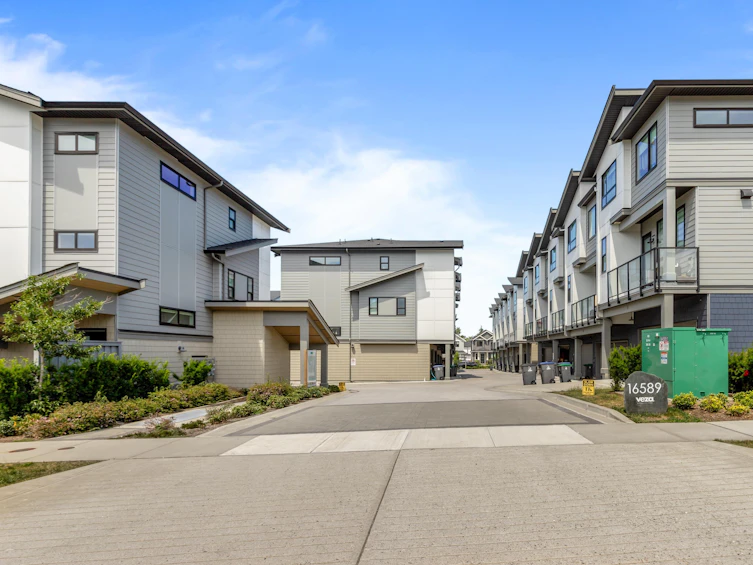 13-16589 25, Surrey, BC, V3Z 1H5 - 36