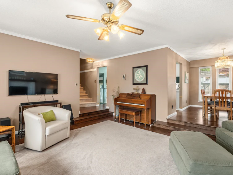 34242 Redwood Avenue, Abbotsford, BC, V2S 2T7 - 8