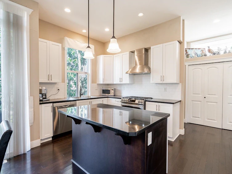 6085 164 Street, Surrey, BC, V3S 3V9 - 11