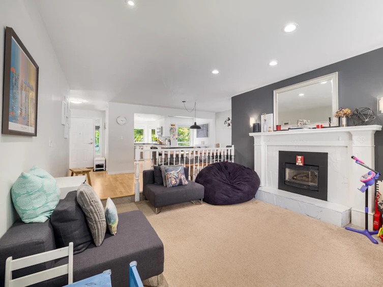 3310 Apex Place, North Vancouver, BC, V7H 2R5 - 4
