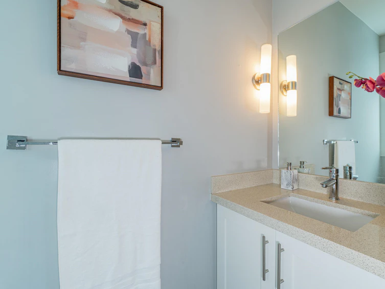 63-15988 32, Surrey, BC, V3Z 2J4 - 30