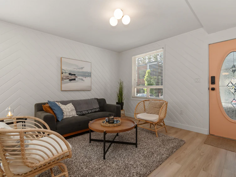 275 Fir Street, Cultus Lake, BC, V2R 4Y5 - 5