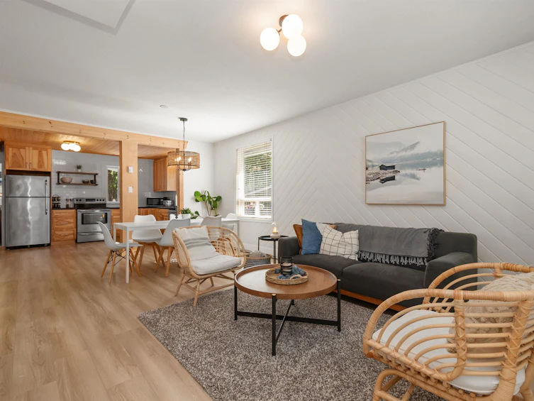275 Fir Street, Cultus Lake, BC, V2R 4Y5 - 7