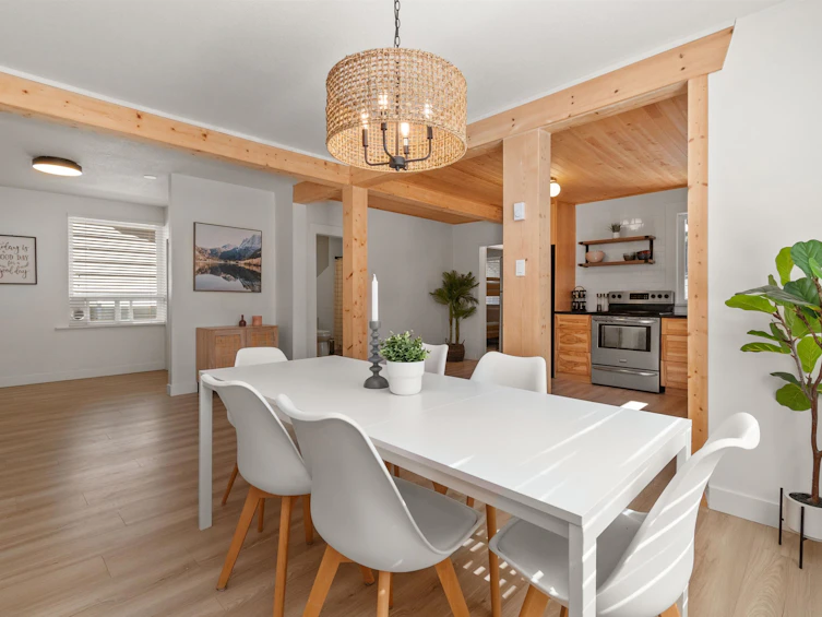 275 Fir Street, Cultus Lake, BC, V2R 4Y5 - 10