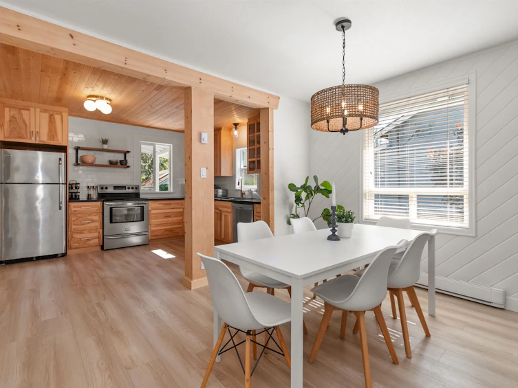 275 Fir Street, Cultus Lake, BC, V2R 4Y5 - 11
