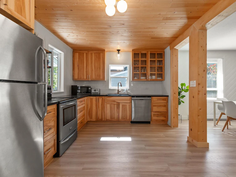 275 Fir Street, Cultus Lake, BC, V2R 4Y5 - 13