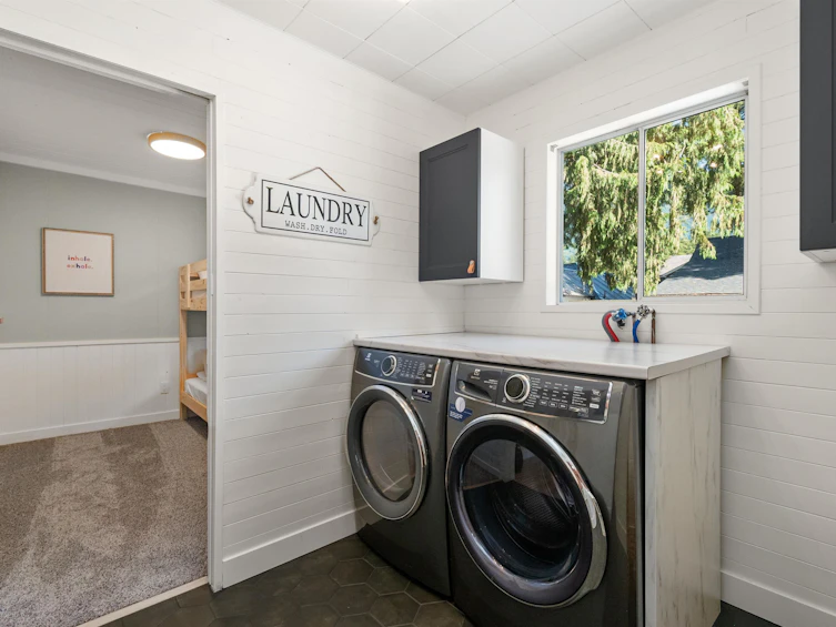 275 Fir Street, Cultus Lake, BC, V2R 4Y5 - 26