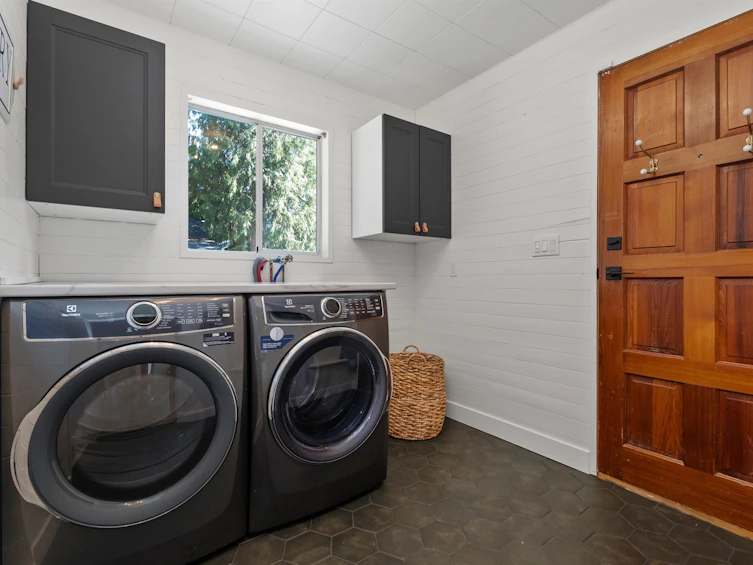 275 Fir Street, Cultus Lake, BC, V2R 4Y5 - 27