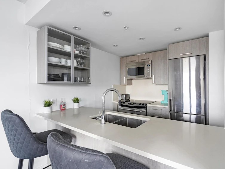 202-983 East Hastings Street, Vancouver, BC, V6A 0G9 - 5