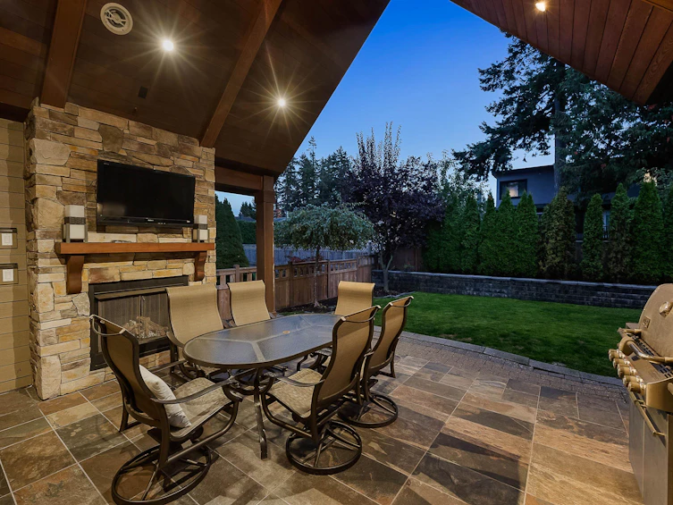 15448 Oxenham Avenue, Surrey, BC, V4B 2J3 - 12