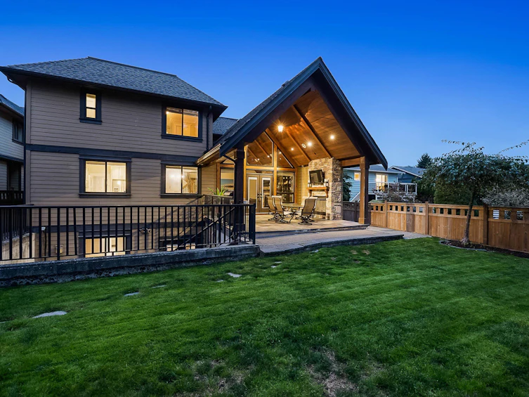 15448 Oxenham Avenue, Surrey, BC, V4B 2J3 - 13