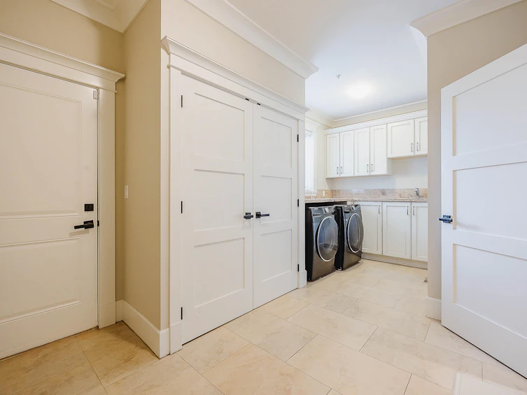 15448 Oxenham Avenue, Surrey, BC, V4B 2J3 - 21