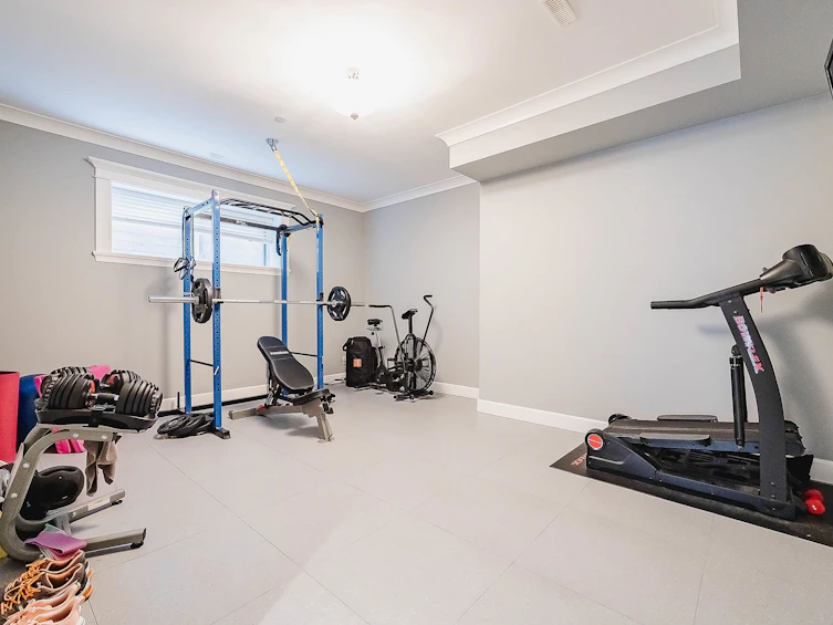 15448 Oxenham Avenue, Surrey, BC, V4B 2J3 - 34