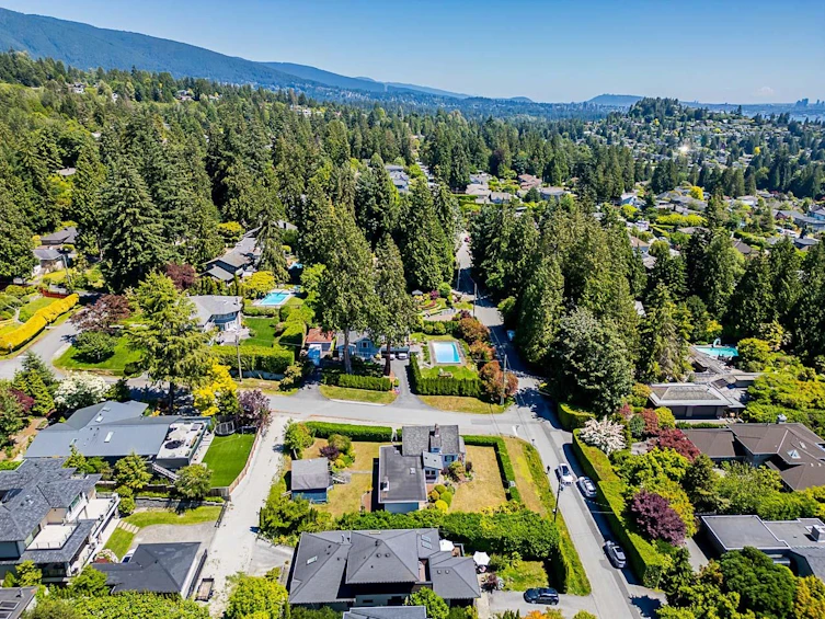 1709 Ottawa Avenue, West Vancouver, BC, V7V 2S3 - 35