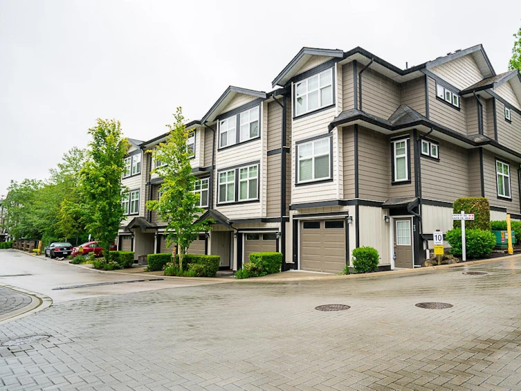 25-6350 142, Surrey, BC, V3X 1B8 - 2