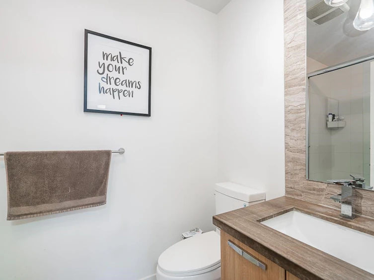 25-6350 142, Surrey, BC, V3X 1B8 - 25