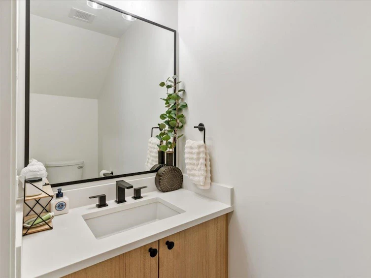 110-12040 Plaza Street, Maple Ridge, BC, V2X 5X9 - 9