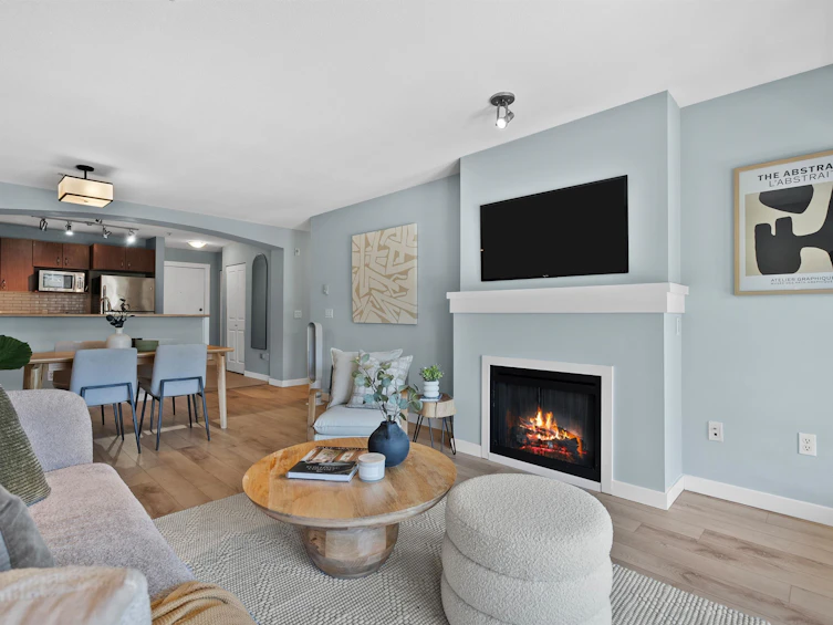 301-9283 Government Street, Burnaby, BC, V3N 0A3 - 4