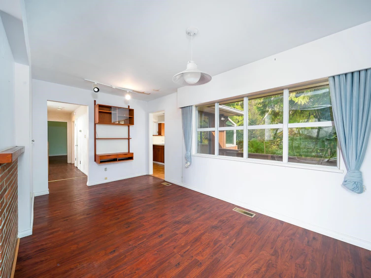 8076 Gray Avenue, Burnaby, BC, V5J 4A1 - 9