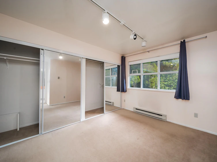 8076 Gray Avenue, Burnaby, BC, V5J 4A1 - 20