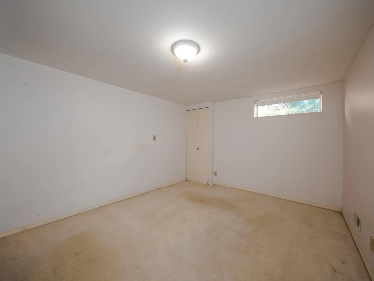 8076 Gray Avenue, Burnaby, BC, V5J 4A1 - 29
