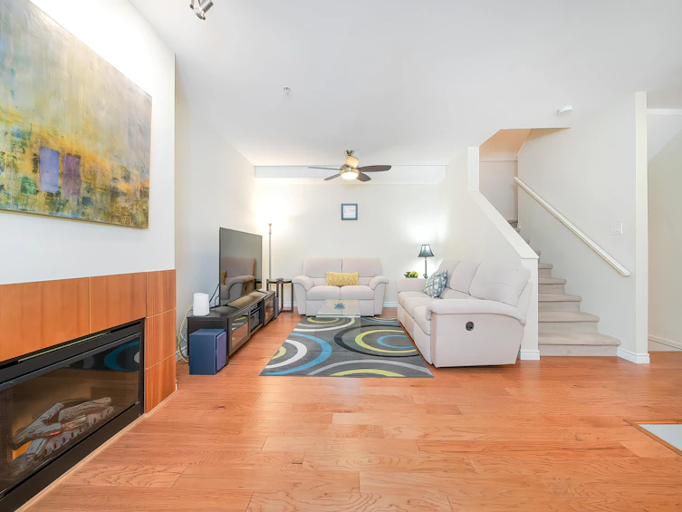 72-6878 Southpoint Drive, Burnaby, BC, V3N 5E4 - 4