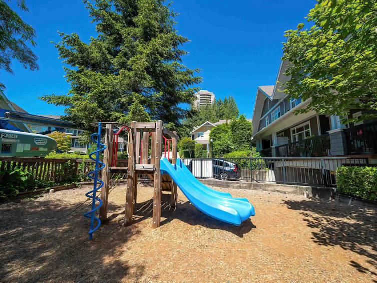 72-6878 Southpoint Drive, Burnaby, BC, V3N 5E4 - 27