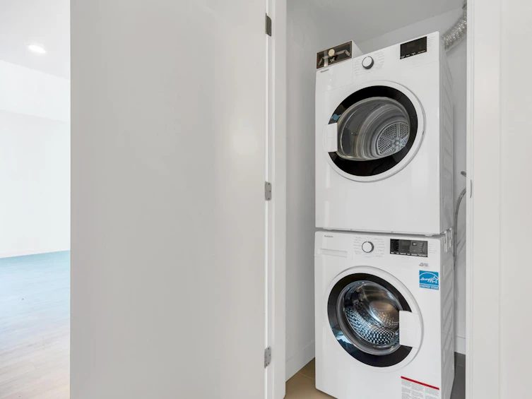 1201-1401 Hunter Street, North Vancouver, BC, V7J 0E2 - 21