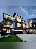 8518 Forest Gate Drive