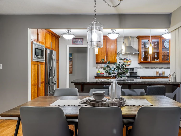 5703 Bluebell Drive, West Vancouver, BC, V7W 1T2 - 3