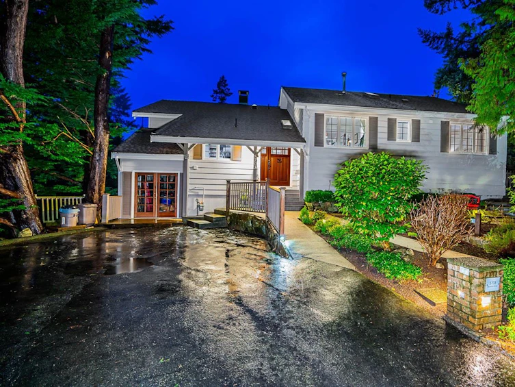 5703 Bluebell Drive, West Vancouver, BC, V7W 1T2 - 5