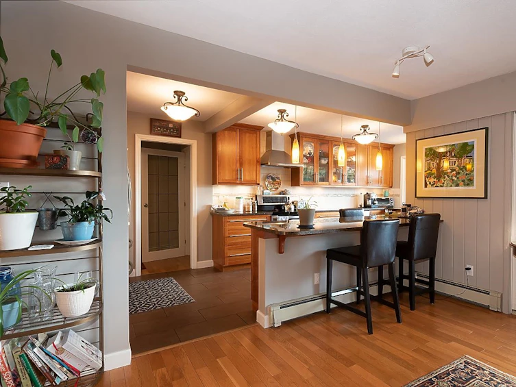 5703 Bluebell Drive, West Vancouver, BC, V7W 1T2 - 8