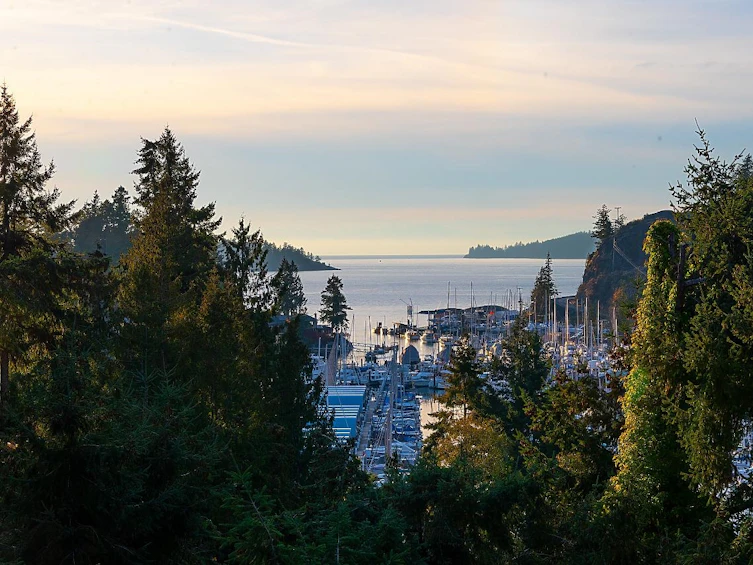 5703 Bluebell Drive, West Vancouver, BC, V7W 1T2 - 30