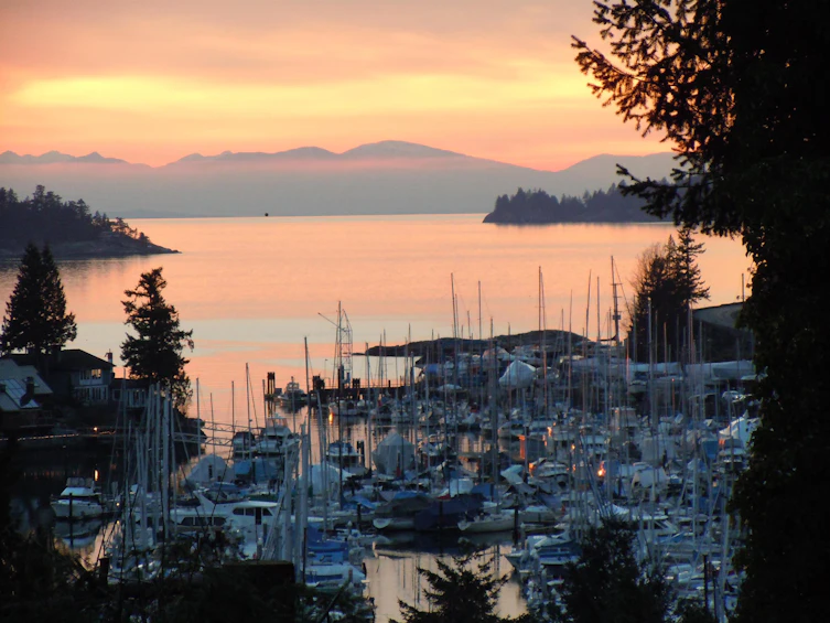 5703 Bluebell Drive, West Vancouver, BC, V7W 1T2 - 35