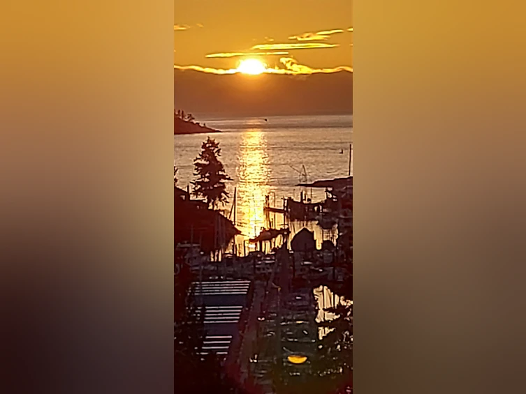 5703 Bluebell Drive, West Vancouver, BC, V7W 1T2 - 37