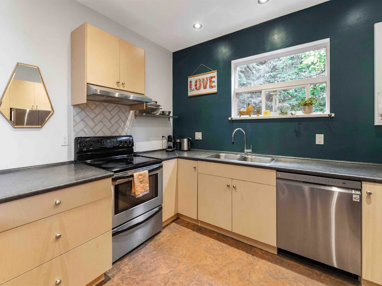 4174 Sunshine Coast Highway, Sechelt, BC, V7Z 0A4 - 5
