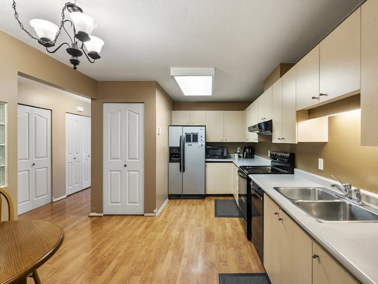 21-16016 82, Surrey, BC, V4N 0N7 - 9