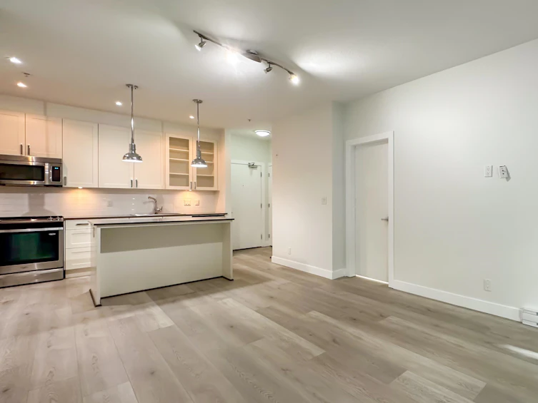109-16398 64, Surrey, BC, V3S 6X6 - 6