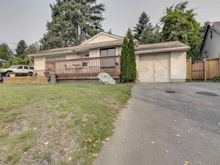 33675 3rd Avenue, Mission, BC, V2V 1R1 - 2