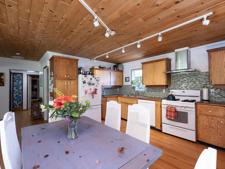 507 Parker Road, Gibsons, BC, V0N 1V1 - 6