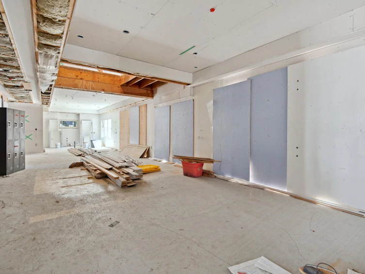 2050 SW Marine Drive, Vancouver, BC, V6P 6B5 - 4