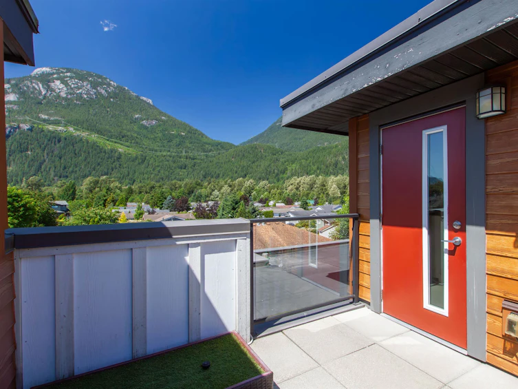 3-39769 Government Road, Squamish, BC, V8B 0Z1 - 2