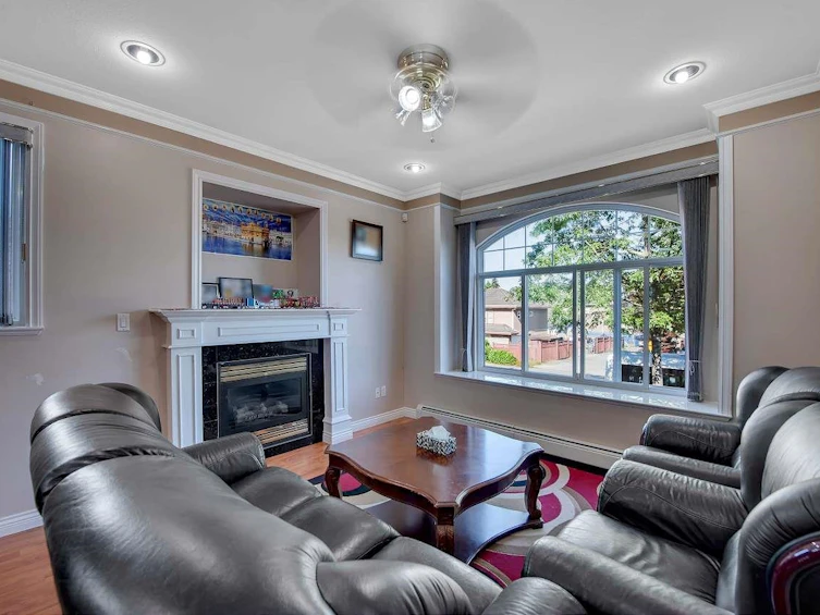 9569 124 Street, Surrey, BC, V3V 4S6 - 4