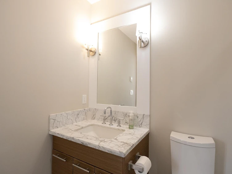 208-5665 Teredo Street, Sechelt, BC, V7Z 0J2 - 28