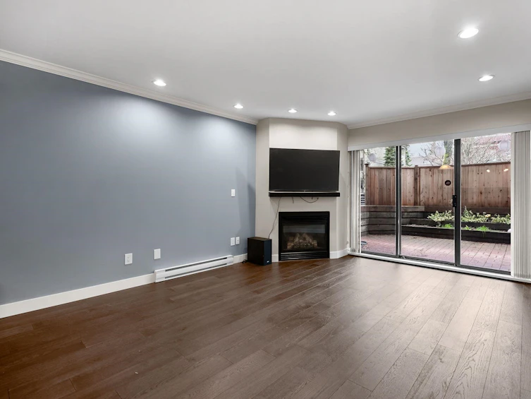 118-2915 Glen Drive, Coquitlam, BC, V3B 7H8 - 7