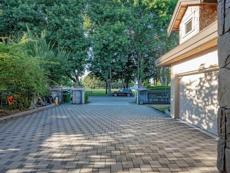 8560 Ryan Road, Richmond, BC, V7A 2E6 - 16