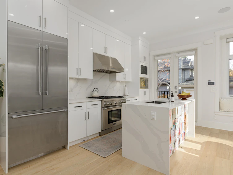 4898 Dunbar Street, Vancouver, BC, V6S 2H3 - 9