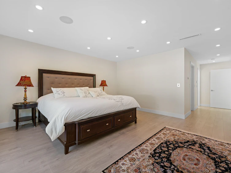 5199 Cliffridge Avenue, North Vancouver, BC, V7R 3V2 - 27